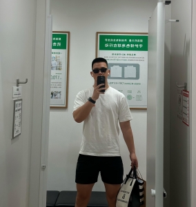 今天是墨镜男🕶️