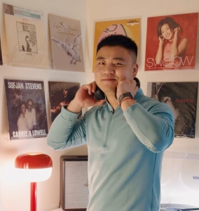 朋友家的黑胶一角。