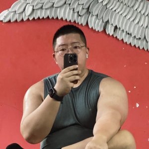 健身猪节后上班第一天在做什么呢